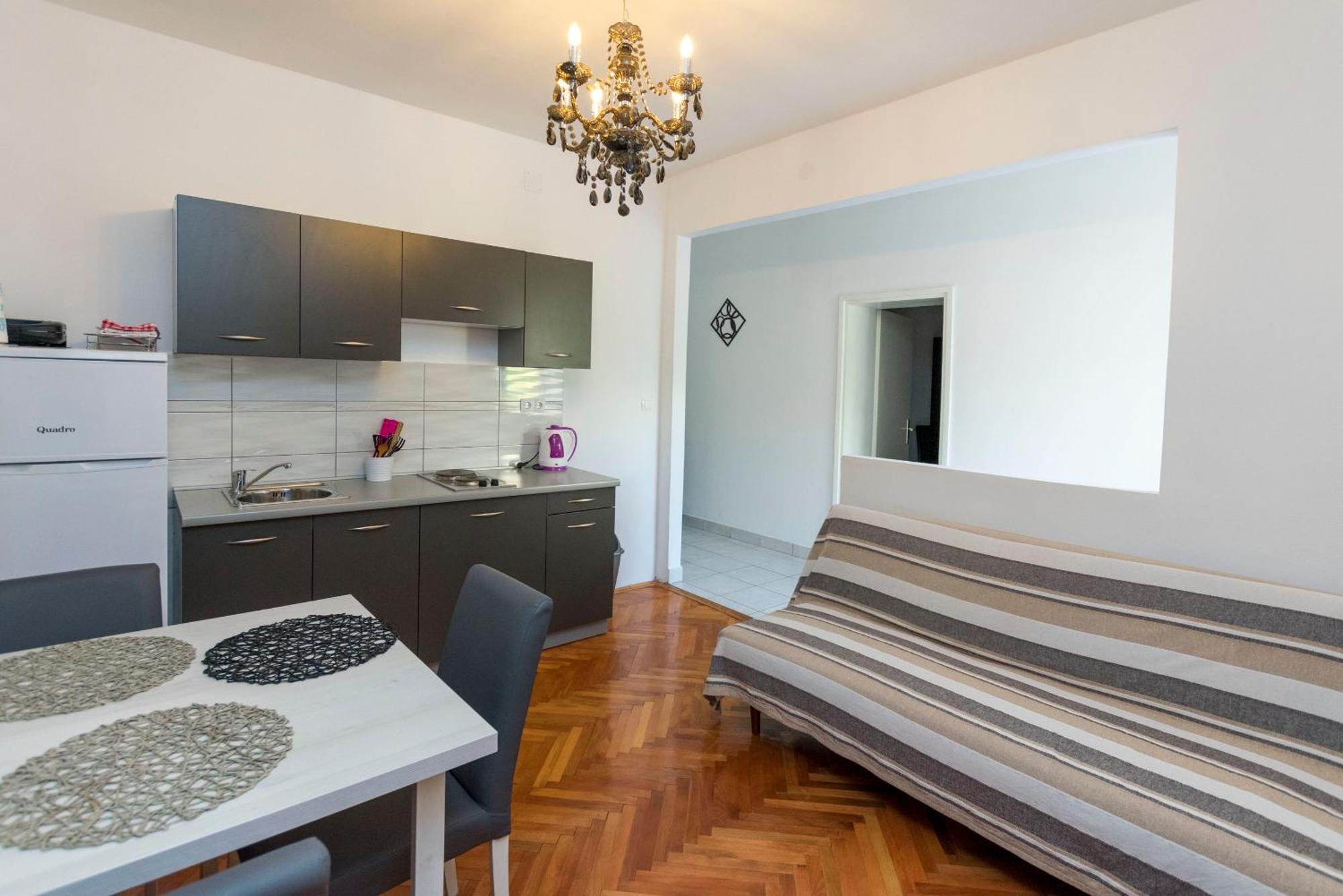Apartments Zmika プリモシュテン 部屋 写真