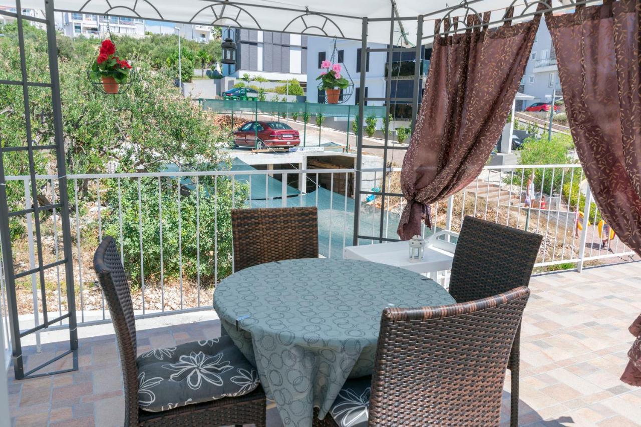 Apartments Zmika プリモシュテン エクステリア 写真